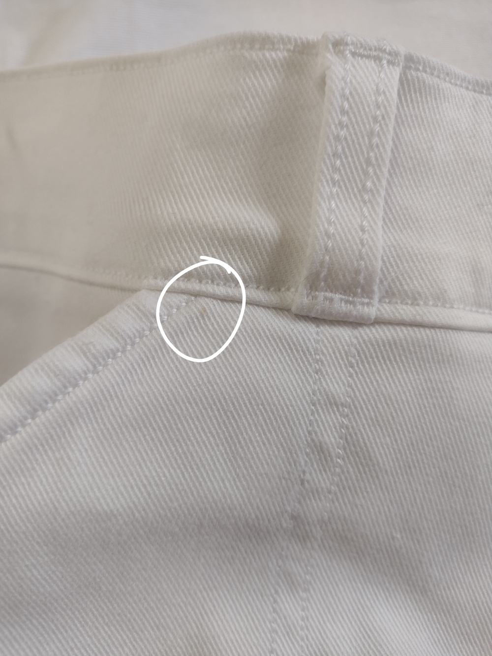 Spanx White Mid-Rise Stretch Twill Shorts Front Pocket Size M - Picture 10 of 11